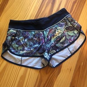 Lululemon athletica size 6 shorts
